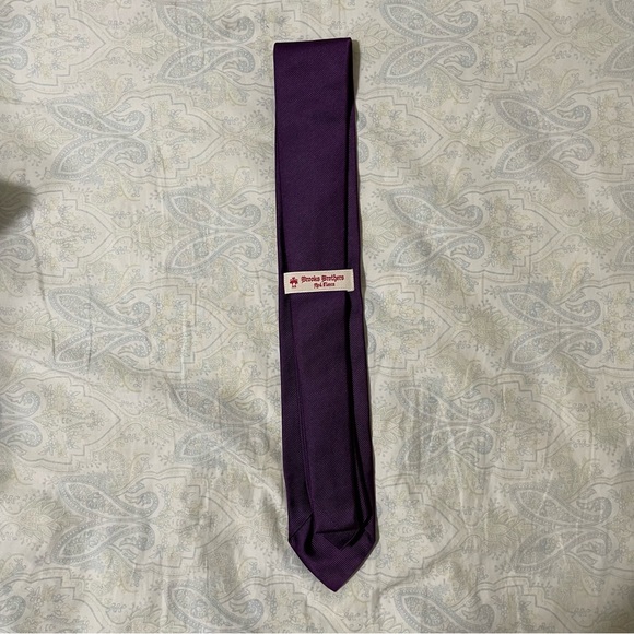 🤝 Brooks Brothers Purple Tie - “Red Fleece Collection” 🤝 - Picture 2 of 5